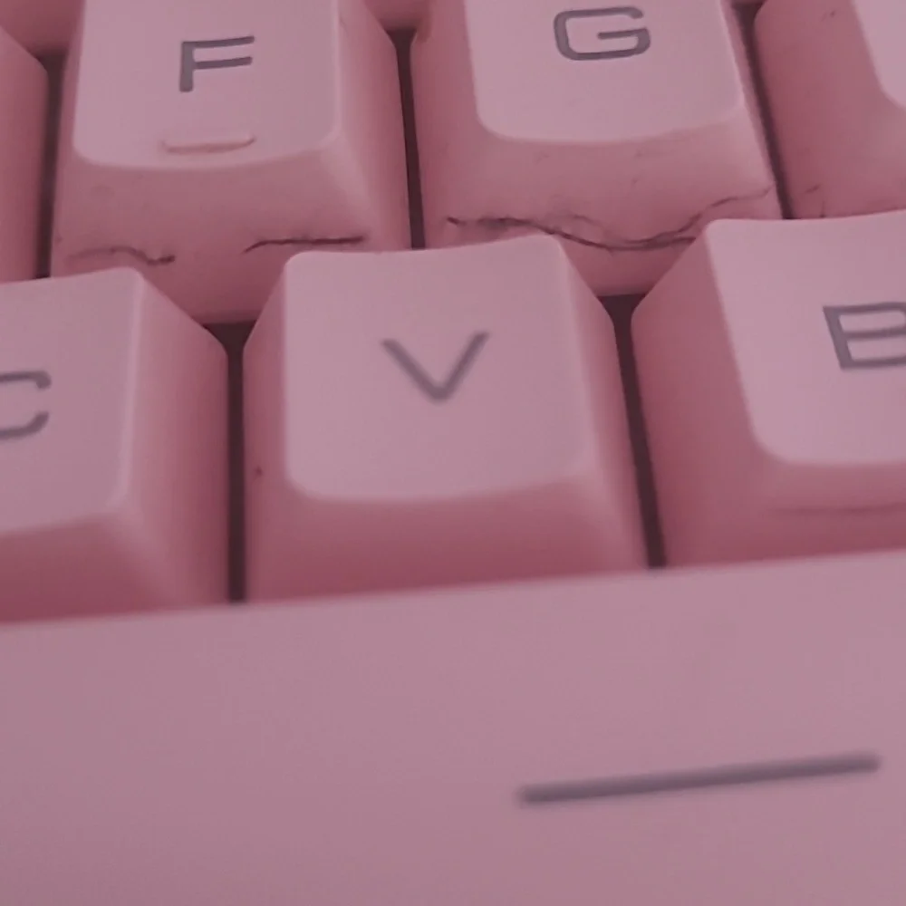 Pink Gaming Keyboard - Picture 7 of 7